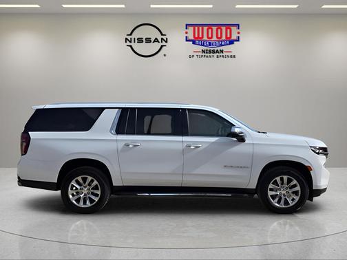 Summit White 2023 Chevrolet Suburban Premier