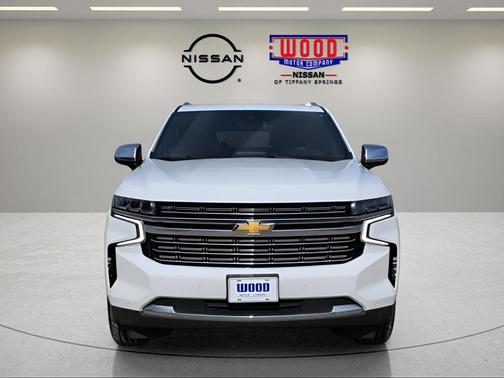 Summit White 2023 Chevrolet Suburban Premier
