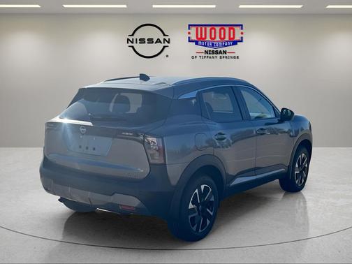Gun Metallic 2026 Nissan Kicks SV
