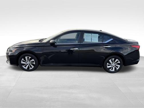 2025 Nissan Altima S