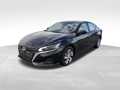 2025 Nissan Altima S