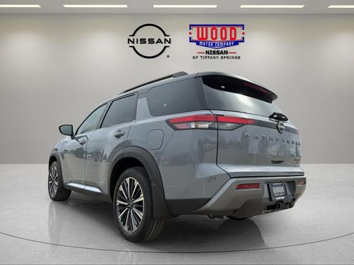 Boulder Gray Metallic 2026 Nissan Pathfinder Platinum
