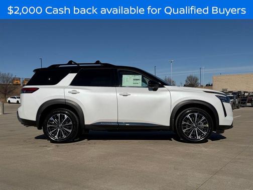 2026 Nissan Pathfinder Platinum