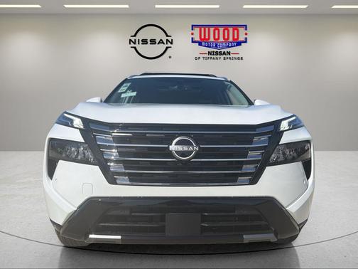 Everest White P 2026 Nissan Rogue Platinum