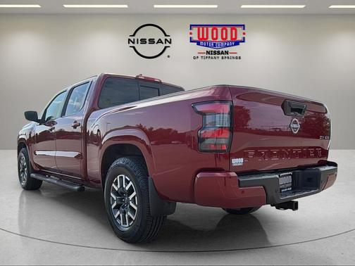 Cardinal Red Tricoat 2022 Nissan Frontier SV
