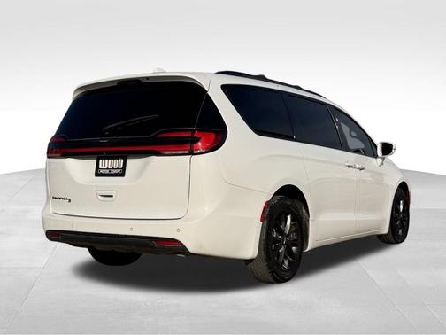 2021 Chrysler Pacifica Touring
