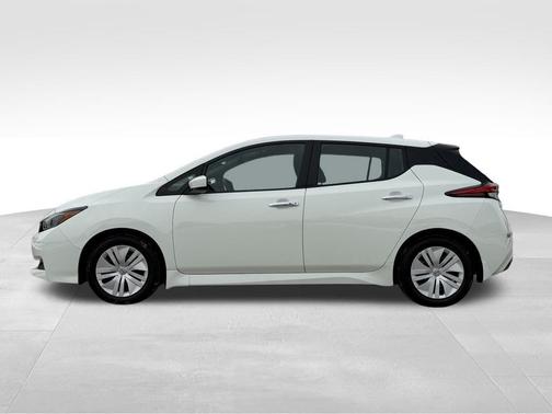 2023 Nissan Leaf S