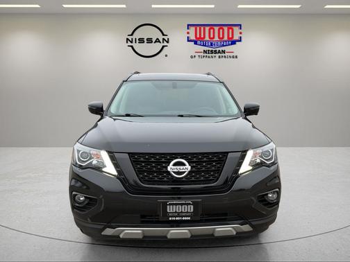 2020 Nissan Pathfinder SL