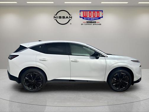 Everest White P 2026 Nissan Murano Platinum