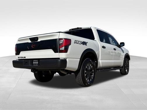 2024 Nissan Titan PRO-4X