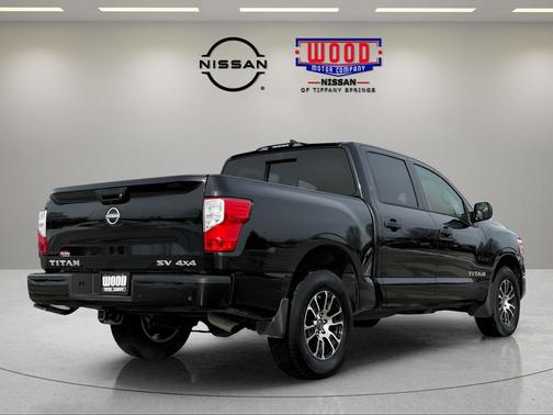 2024 Nissan Titan SV