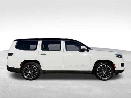 2022 Jeep Grand Wagoneer Series III