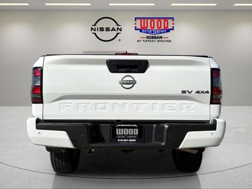 2024 Nissan Frontier SV