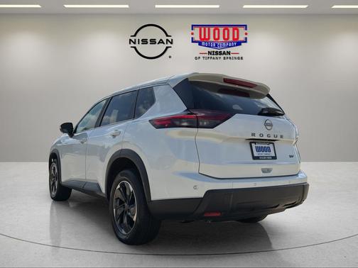 Everest White P 2024 Nissan Rogue SV