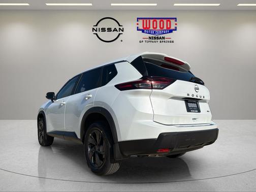 Pearl 2026 Nissan Rogue SV