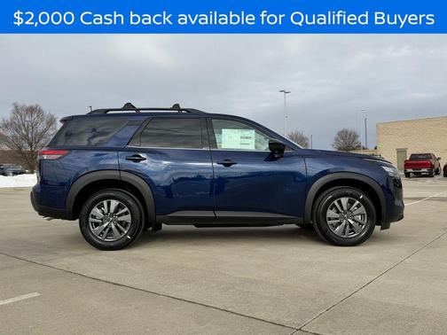 2026 Nissan Pathfinder SV