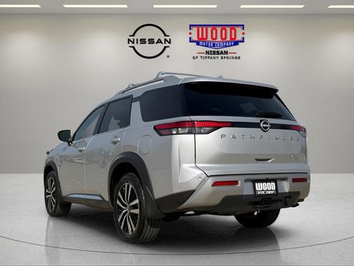 2025 Nissan Pathfinder Platinum
