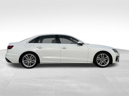 2024 Audi A4 45 S line quattro Premium