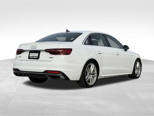 2024 Audi A4 45 S line quattro Premium