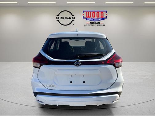 2025 Nissan Kicks Play S