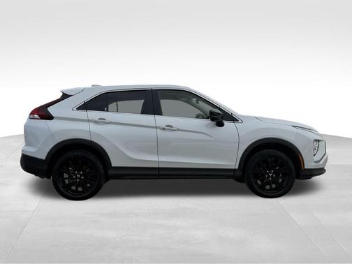 2024 Mitsubishi Eclipse Cross LE
