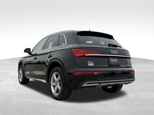2023 Audi Q5 40 Premium