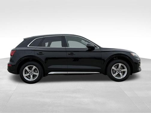 2023 Audi Q5 40 Premium