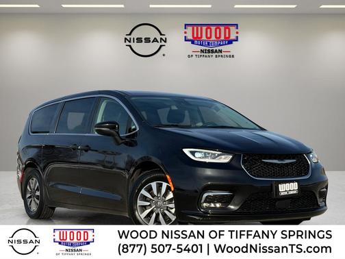 2023 Chrysler Pacifica Hybrid Touring L