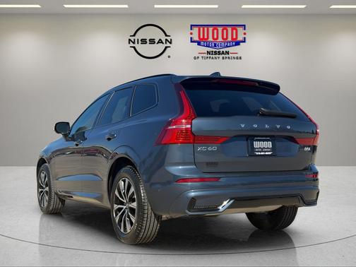 2024 Volvo XC60 B5 Plus Dark Theme