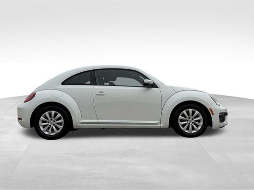 2019 Volkswagen Beetle 2.0T S