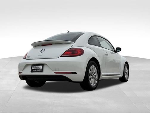 2019 Volkswagen Beetle 2.0T S