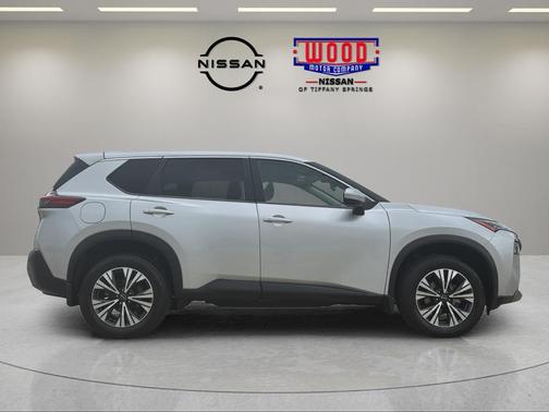 Brilliant Silver Metallic 2023 Nissan Rogue SV