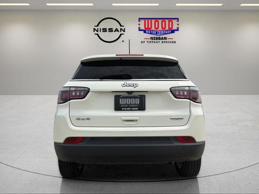 White Clearcoat 2019 Jeep Compass Latitude