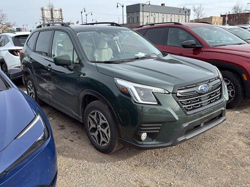 2023 Subaru Forester Premium
