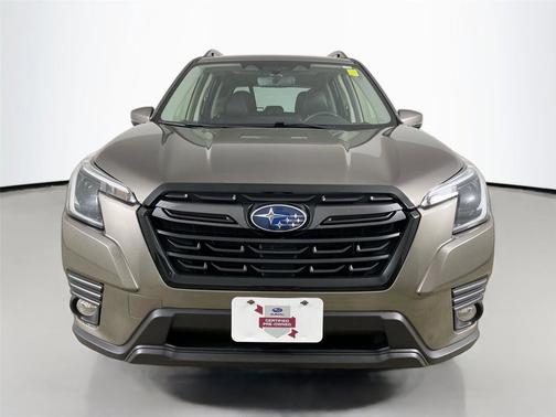 Brilliant Bronze Metallic 2023 Subaru Forester Limited
