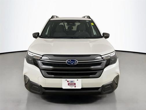 Crystal White Pearl 2025 Subaru Forester Premium