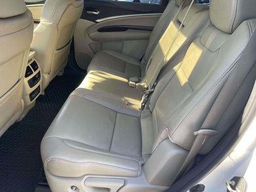 2017 Acura MDX 3.5L w/Technology Package