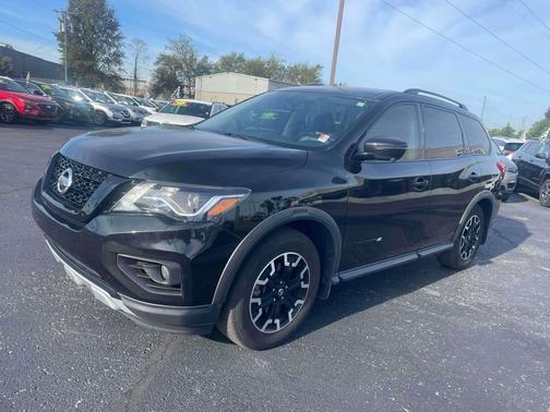 2020 Nissan Pathfinder SL 4WD