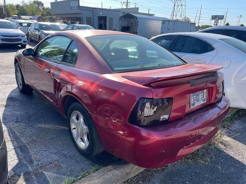 2003 Ford Mustang Base