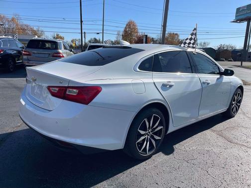 2017 Chevrolet Malibu 1LT