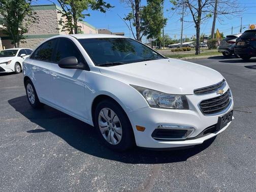 Summit White 2016 Chevrolet Cruze Limited LS