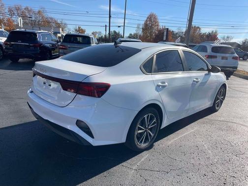 2023 Kia Forte LXS