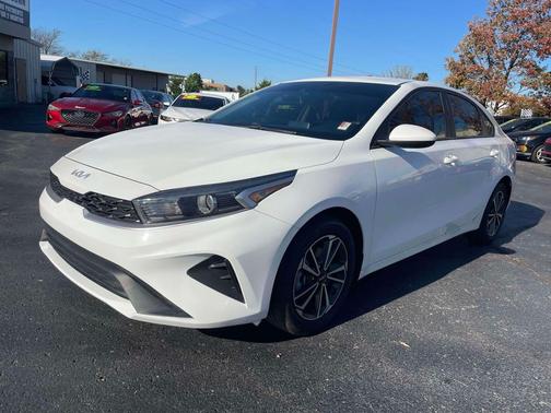 2023 Kia Forte LXS