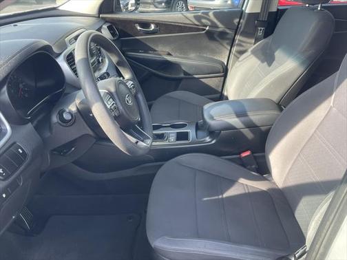 2018 Kia Sorento L