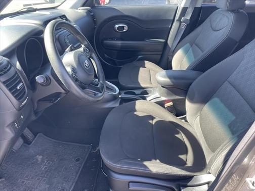 2017 Kia Soul Base
