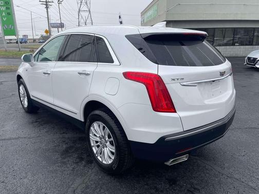 2017 Cadillac XT5 Base