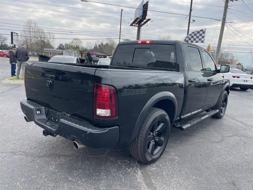 Black Clearcoat 2019 RAM 1500 Classic Warlock Crew Cab 4x2 5'7' Box