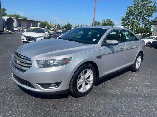 Ingot Silver Metallic 2017 Ford Taurus SEL