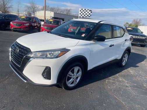 2021 Nissan Kicks S
