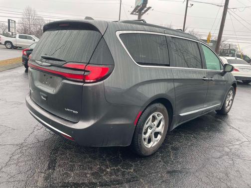2022 Chrysler Pacifica Limited